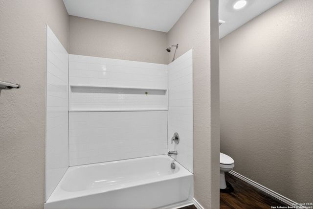 3916 Asher Alley, St Hedwig, TX 78152