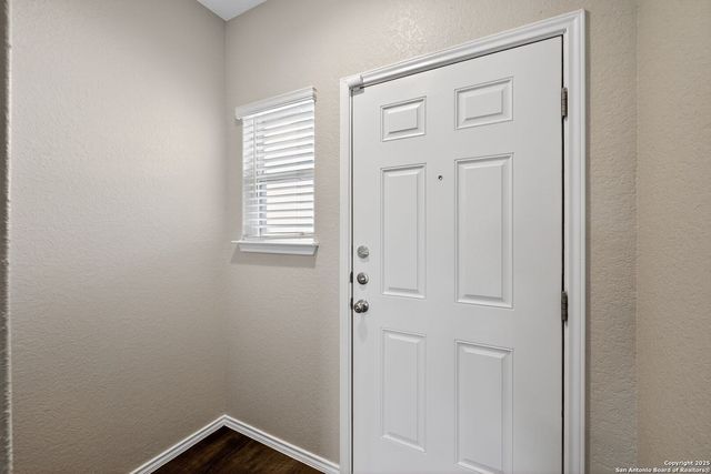 3916 Asher Alley, St Hedwig, TX 78152