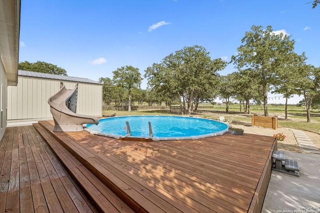 164 Sendera, La Vernia, TX 78121
