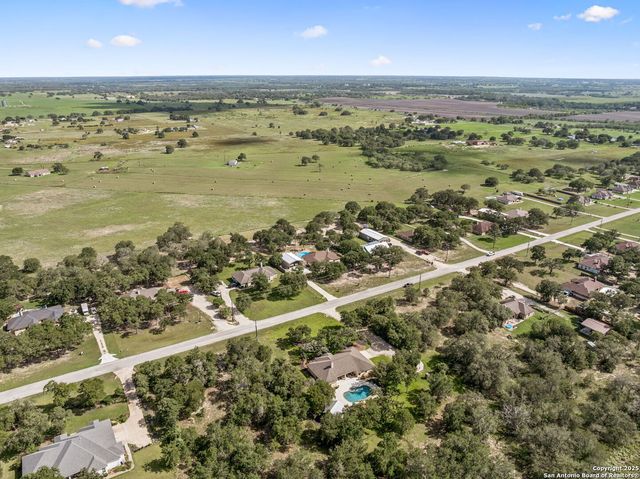164 Sendera, La Vernia, TX 78121