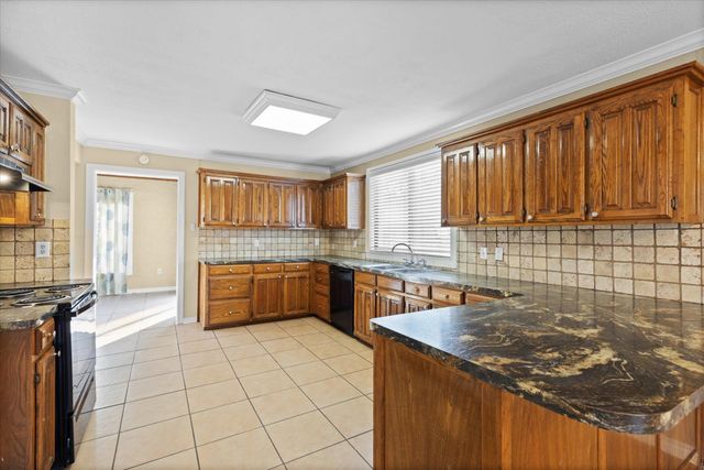 1822 Northwood Court, Longview, TX 75604