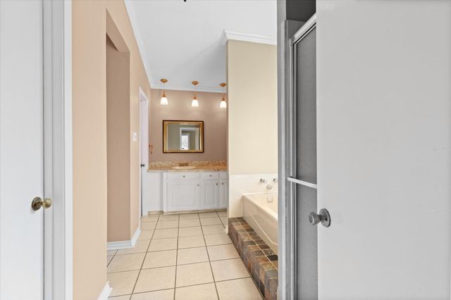 1822 Northwood Court, Longview, TX 75604