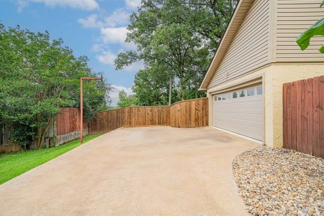 1822 Northwood Court, Longview, TX 75604