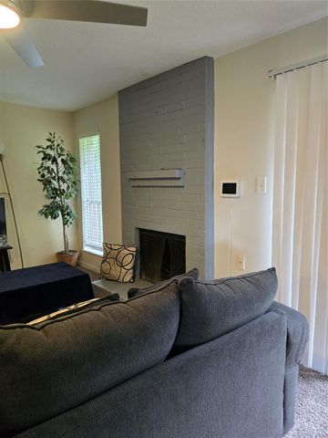 5207 Ridgeton Drive, Houston, TX 77053