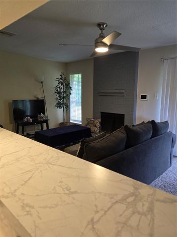 5207 Ridgeton Drive, Houston, TX 77053