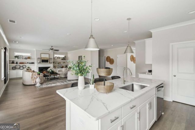 5566 Overview Drive, Flowery Branch, GA 30542