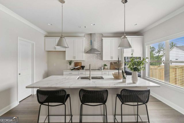 5566 Overview Drive, Flowery Branch, GA 30542