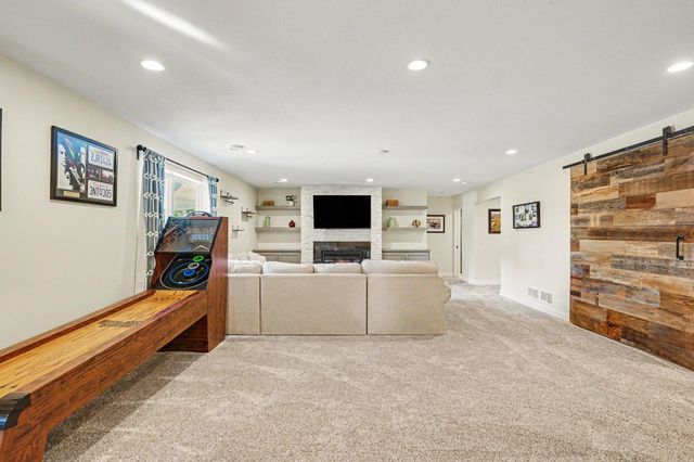 3357 Malcom Court SW, Prior Lake, MN 55372