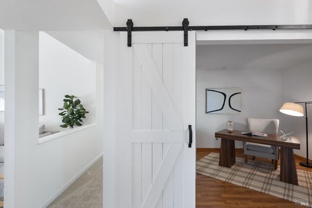 8 Starling Dr, Petaluma, CA 94954