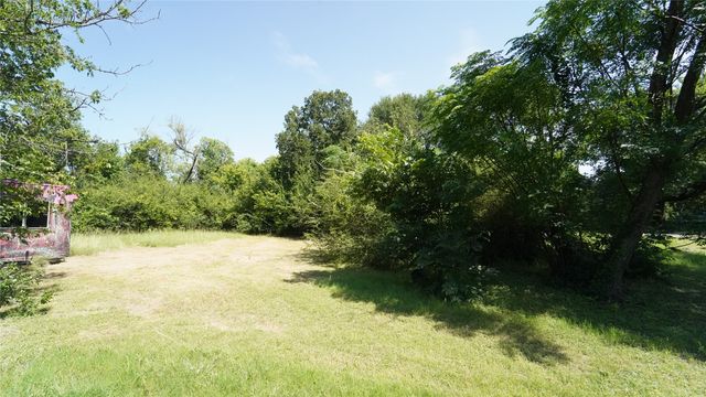 833 Carmela Court, Cleburne, TX 76031