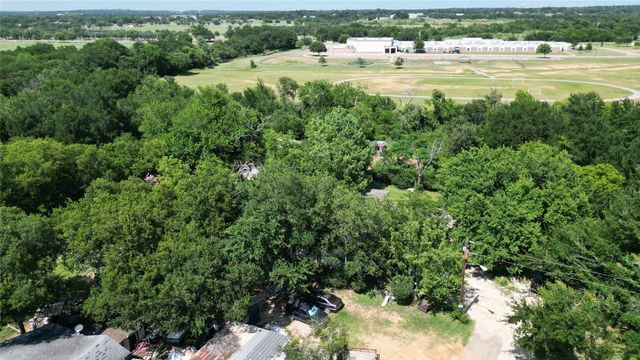 833 Carmela Court, Cleburne, TX 76031