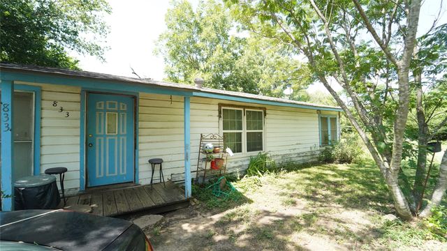 833 Carmela Court, Cleburne, TX 76031