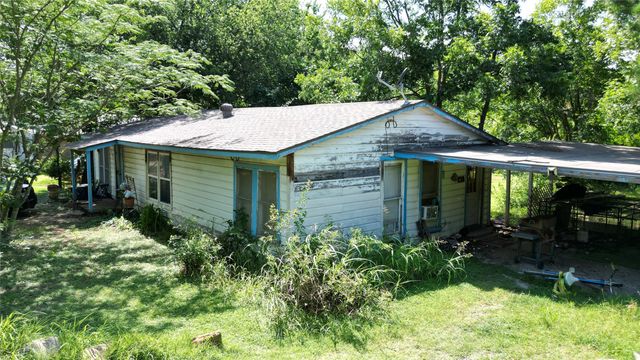 833 Carmela Court, Cleburne, TX 76031