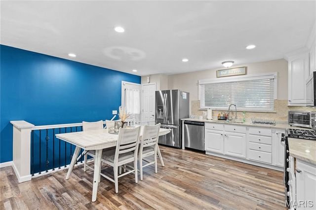 2560 Wedgwood Drive, Florissant, MO 63033