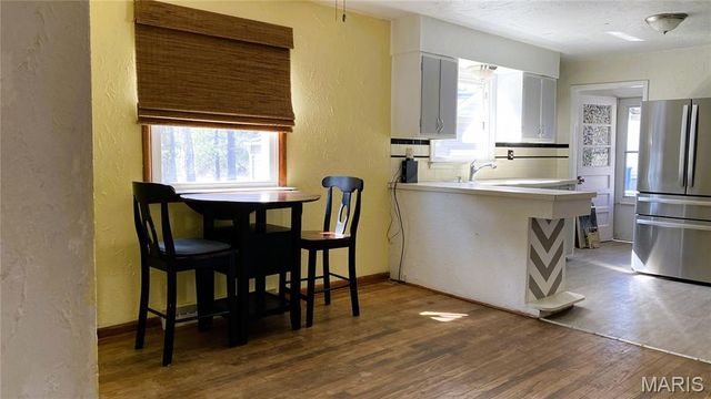 1600 W H Street, Swansea, IL 62226