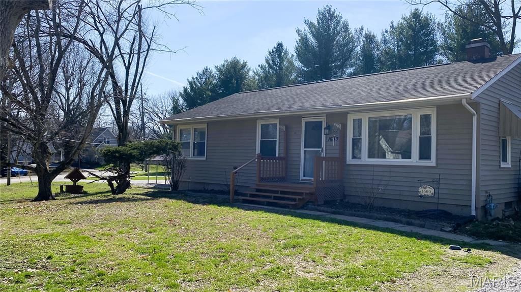 1600 W H Street, Swansea, IL 62226