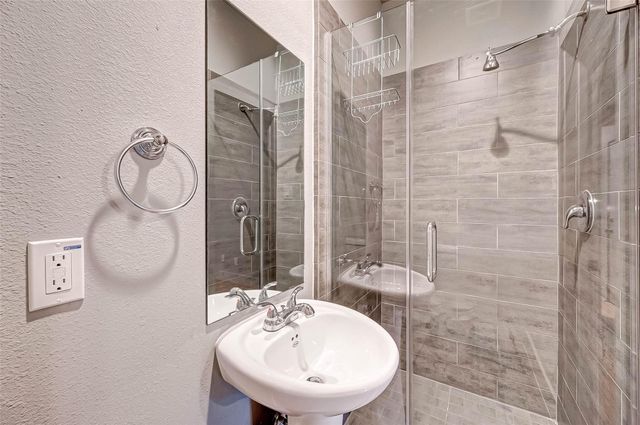 5111 Cornish Street, Houston, TX 77007