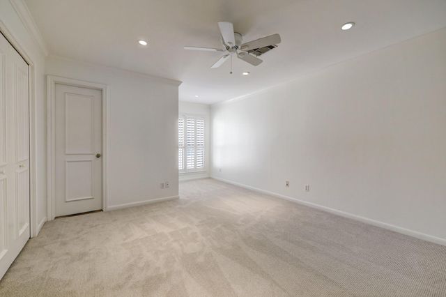2313 Nantucket Drive B, Houston, TX 77057