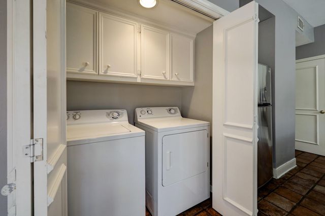 2313 Nantucket Drive B, Houston, TX 77057