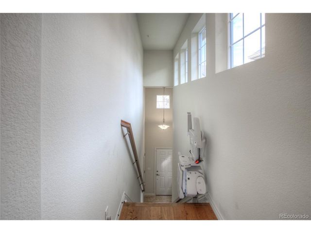 11932 W Long Cir 203, Littleton, CO 80127