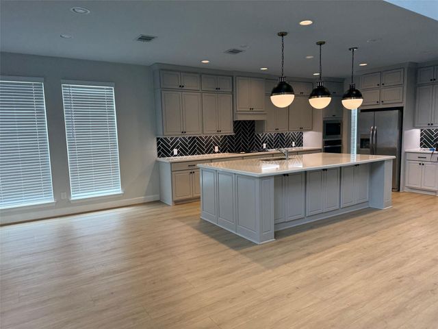 29819 Breezy Pines Loop, Fulshear, TX 77441
