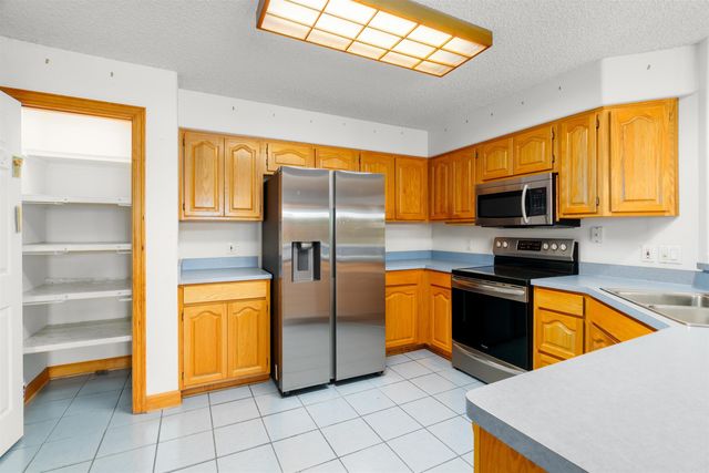 28 Lindura Way, Hot Springs Village, AR 71909