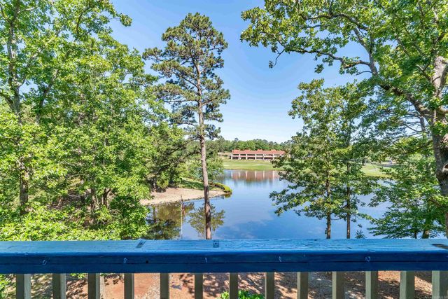 28 Lindura Way, Hot Springs Village, AR 71909
