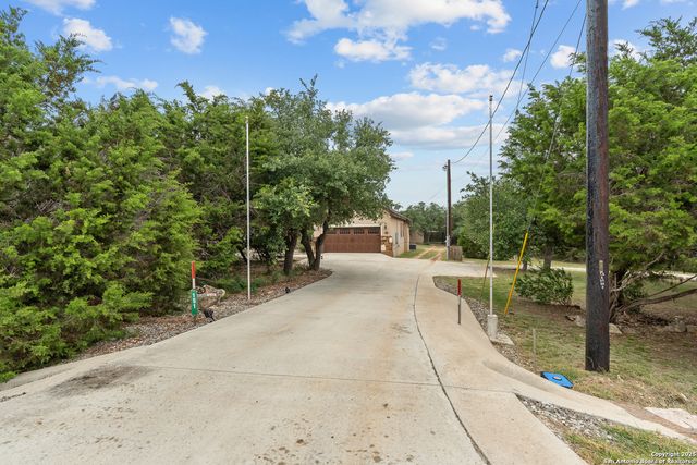 151 Native Pecan, Canyon Lake, TX 78133