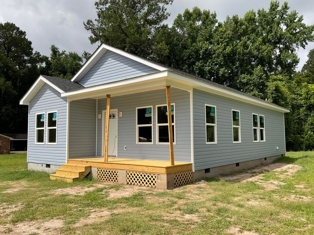 18 Canary Drive, Bamberg, SC 29003