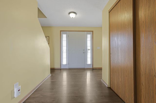 239 Peters Run Court, Commercial Point, OH 43116