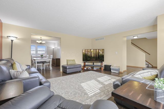 239 Peters Run Court, Commercial Point, OH 43116