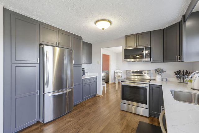 239 Peters Run Court, Commercial Point, OH 43116