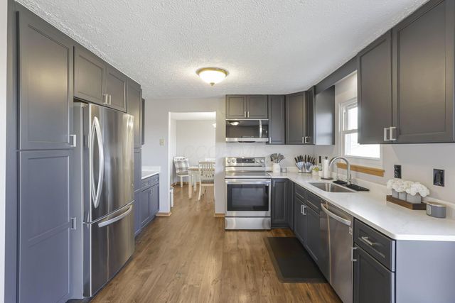 239 Peters Run Court, Commercial Point, OH 43116