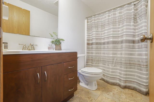 239 Peters Run Court, Commercial Point, OH 43116