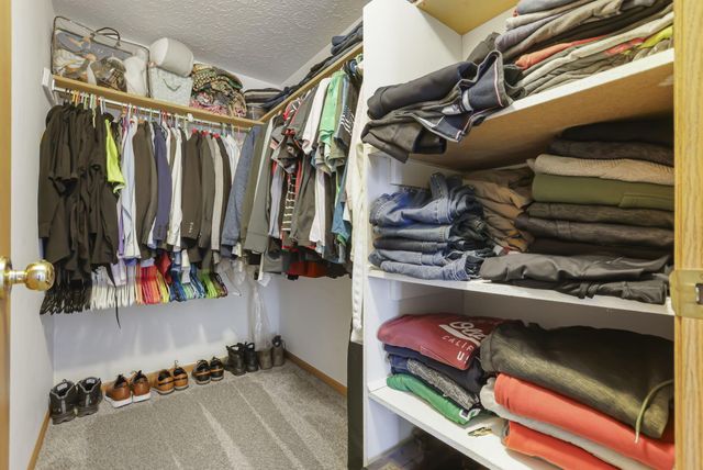 239 Peters Run Court, Commercial Point, OH 43116