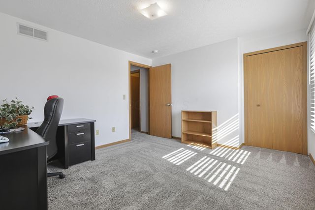 239 Peters Run Court, Commercial Point, OH 43116