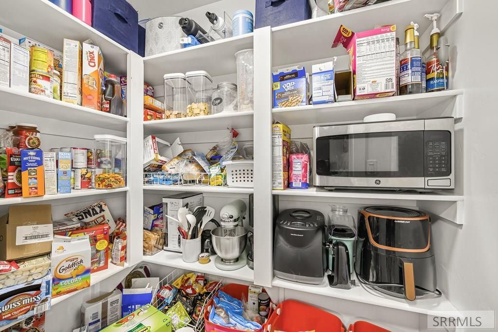 Image 13 of property listing at 4343 N Ruger Drive, Idaho Falls, ID 83401