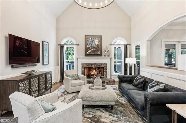 2640 Coachmans Circle, Roswell, GA 30022