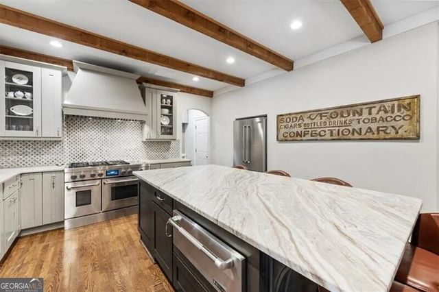 2640 Coachmans Circle, Roswell, GA 30022