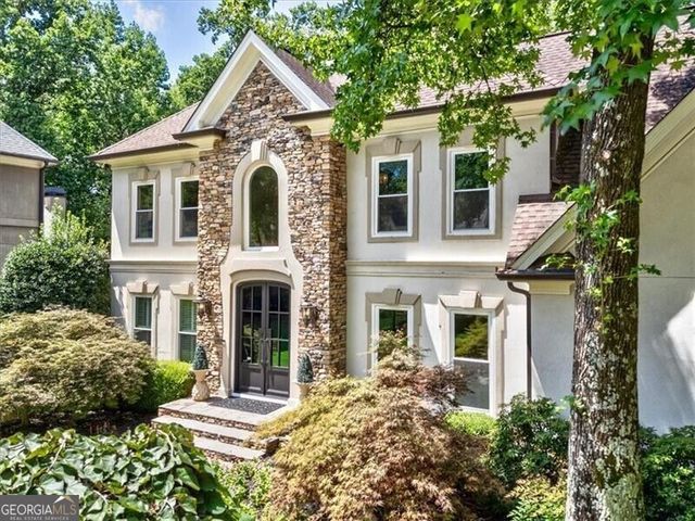 2640 Coachmans Circle, Roswell, GA 30022