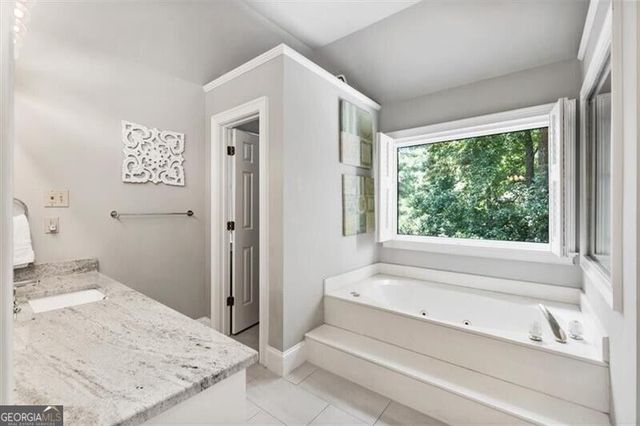 2640 Coachmans Circle, Roswell, GA 30022