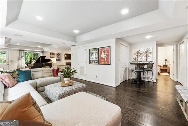 2640 Coachmans Circle, Roswell, GA 30022