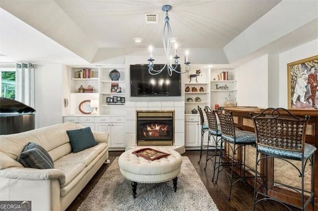 2640 Coachmans Circle, Roswell, GA 30022