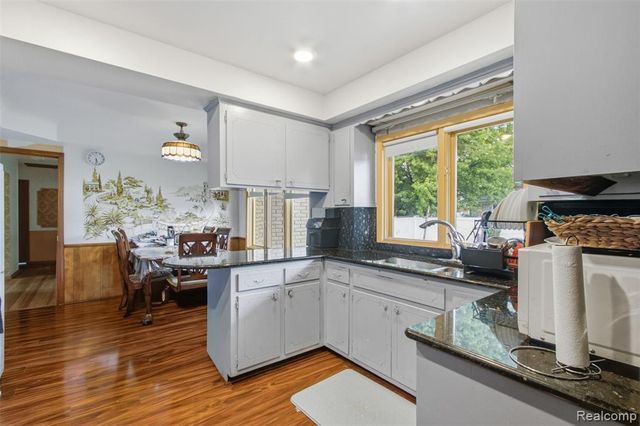 11571 Murthum Avenue, Warren, MI 48093