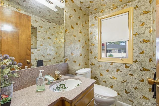 11571 Murthum Avenue, Warren, MI 48093