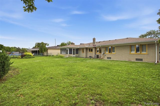 11571 Murthum Avenue, Warren, MI 48093