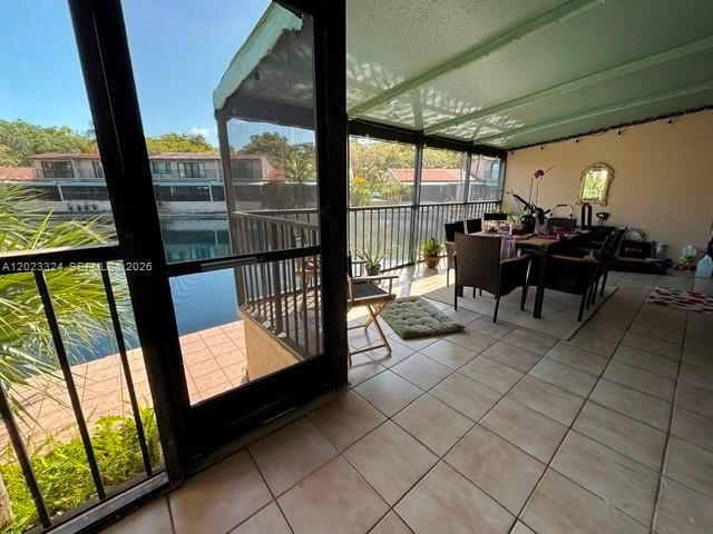 8304 Dundee Ter, Miami Lakes, FL 33016