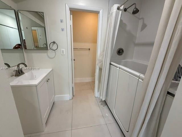 8304 Dundee Ter, Miami Lakes, FL 33016