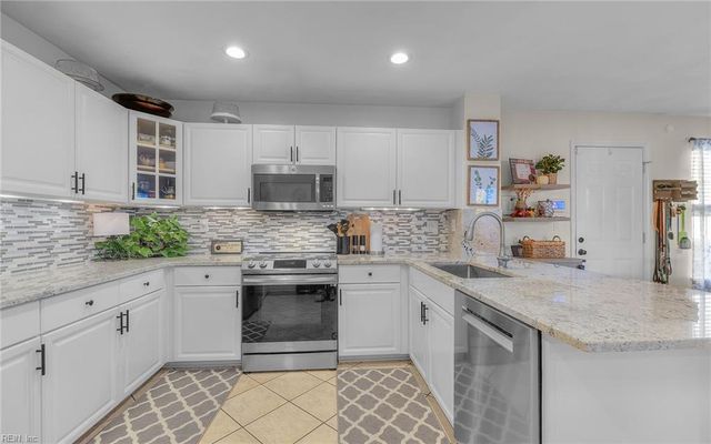 1573 Wynd Crest WAY, Virginia Beach, VA 23456