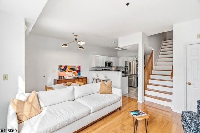 20 S Midland Ave 3, Kearny Town, NJ 07032